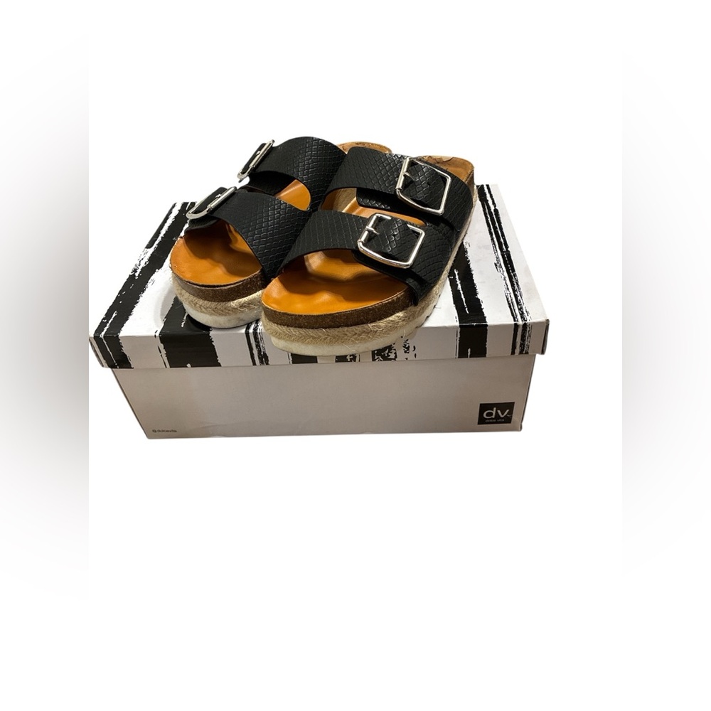 DV by Dolce Vita Carther Black Platform Double Buckle Sandals. Size 6. - Picture 12 of 13